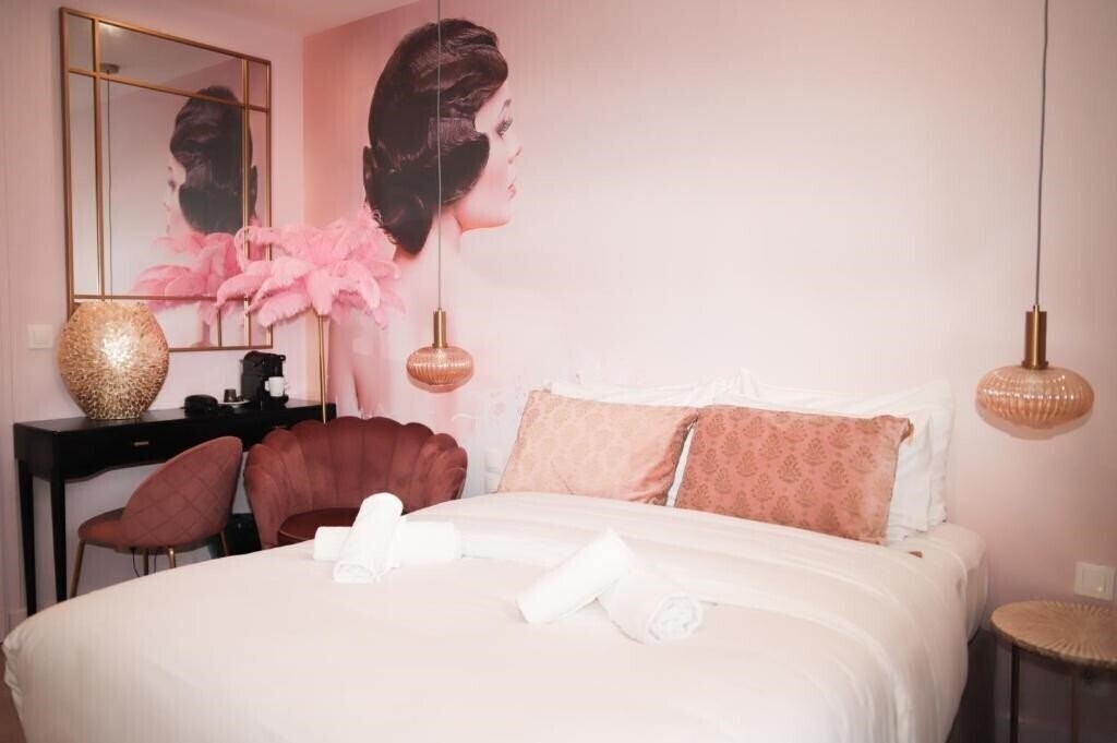 Територія Le Glam’s Hotel (ex. Le Glams Hotel) 3*