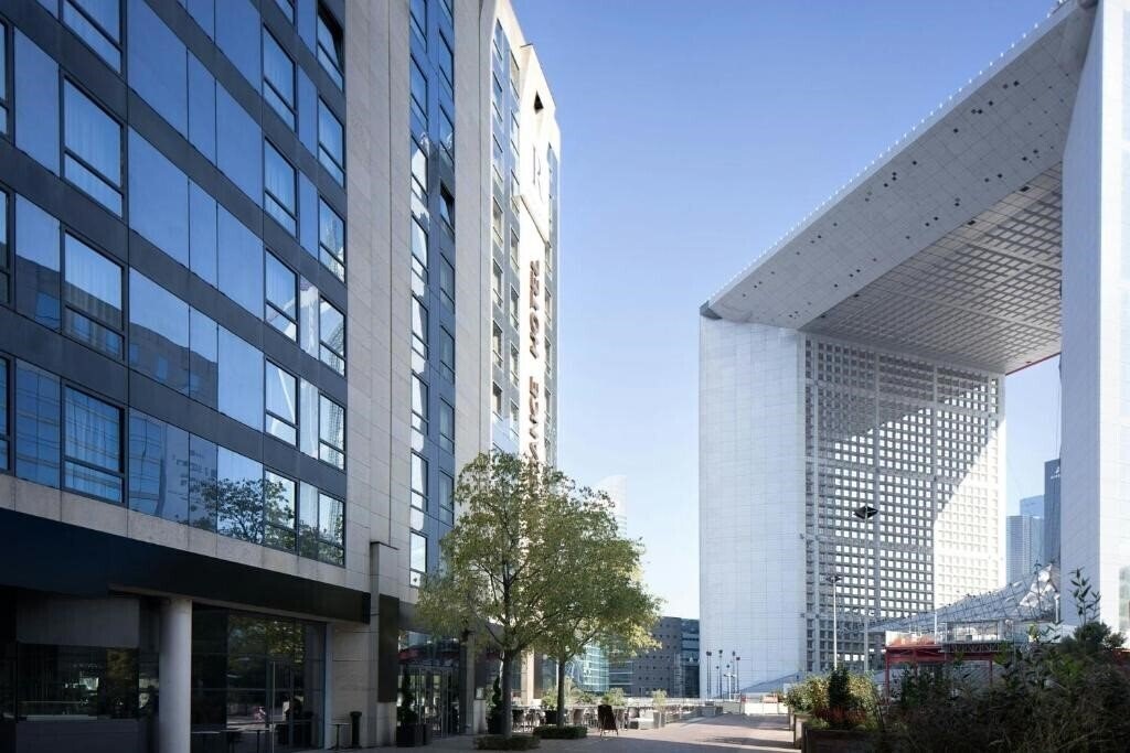 Готель Renaissance Paris La Defense Hotel 4*