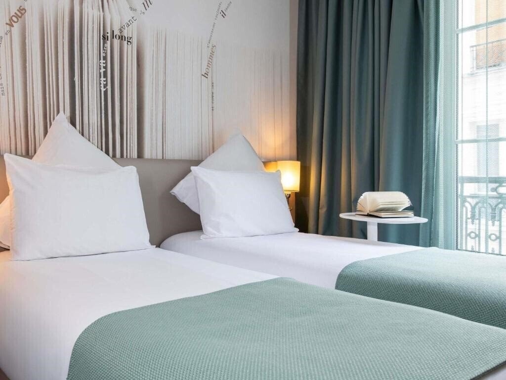 Апартаменти Mercure Paris Montparnasse Raspail 4*