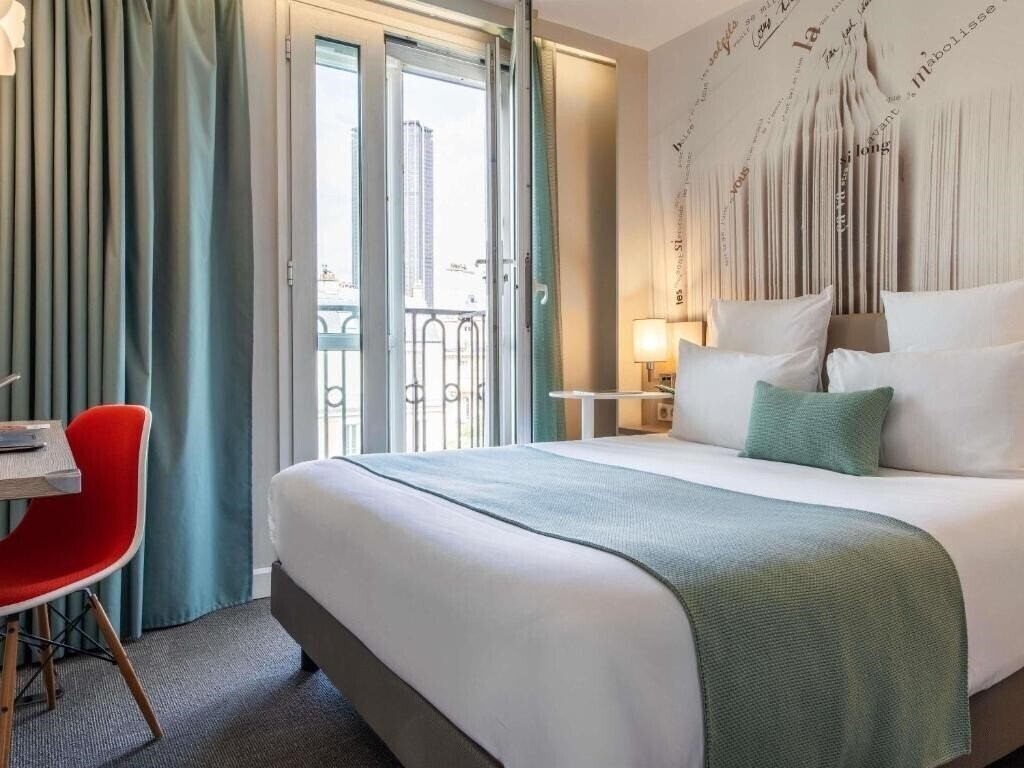 Панорама Mercure Paris Montparnasse Raspail 4*