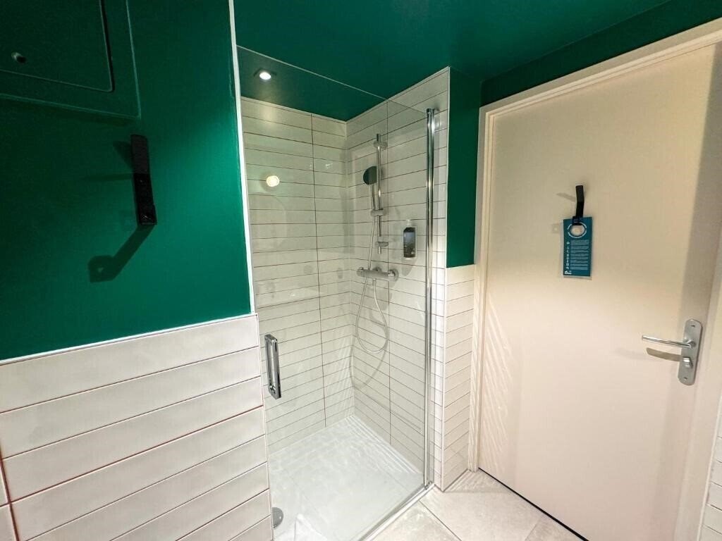 Фотографія All Suites Appart Hotel et Hotel Paris 13 Porte d'Italie 3*