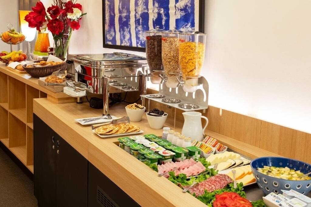 Фото Hotel Hor Les Lumieres 3*