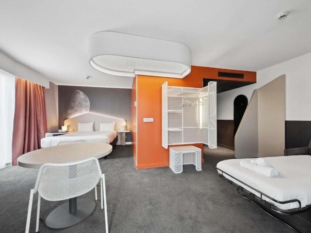 Фото Ibis Styles Paris Charles de Gaulle Airport (ex. Hotel Ibis Styles Paris CDG Airport Roissy) 3*