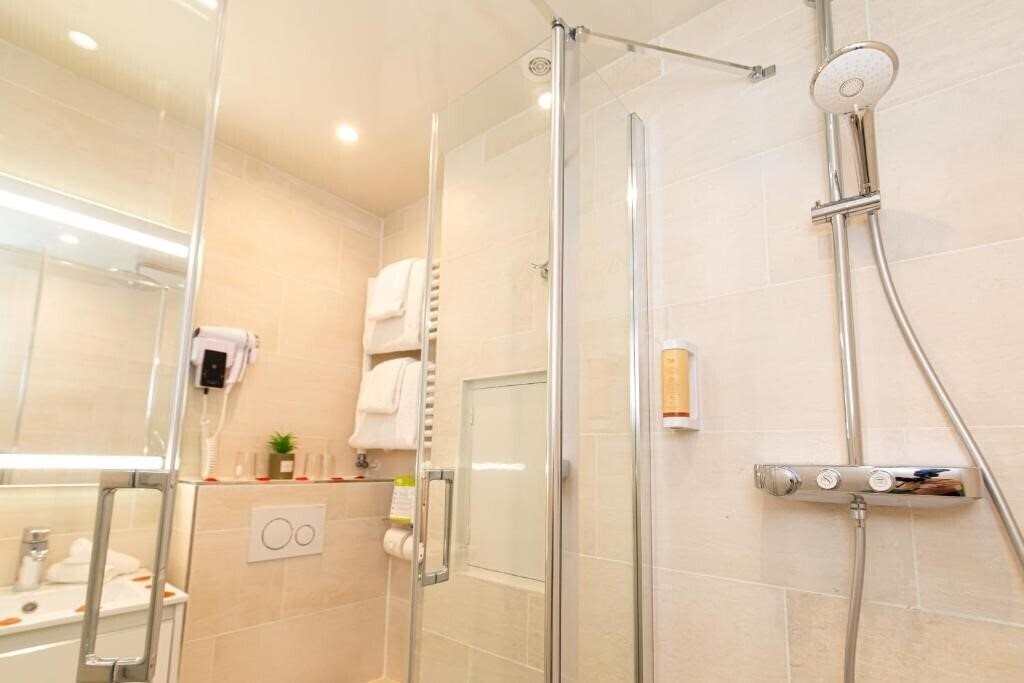 Картинка Hotel de Paris Montparnasse 3*