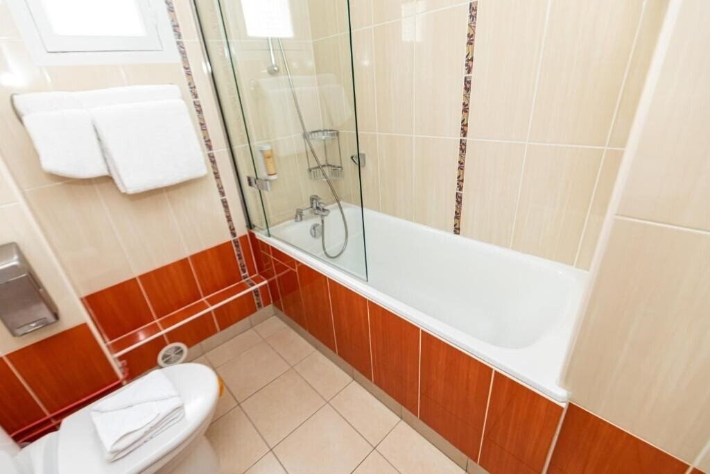 Вид Hotel de Paris Montparnasse 3*