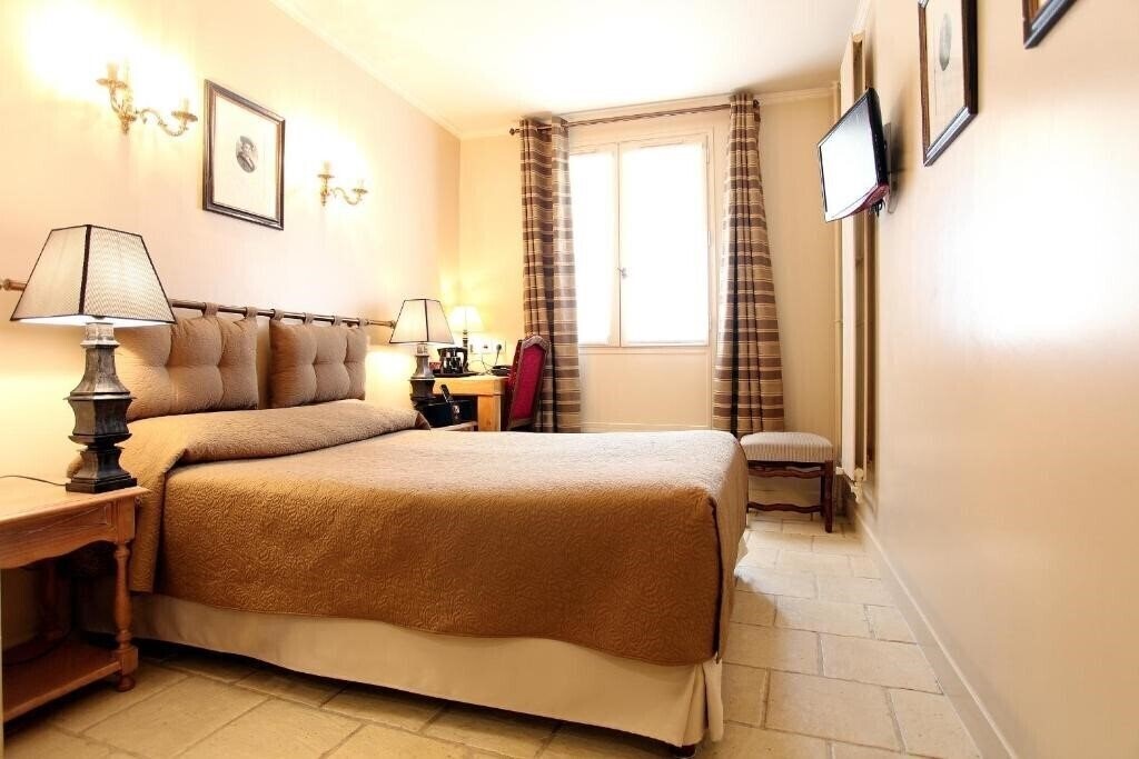 Панорама Hotel Albe Bastille 3*