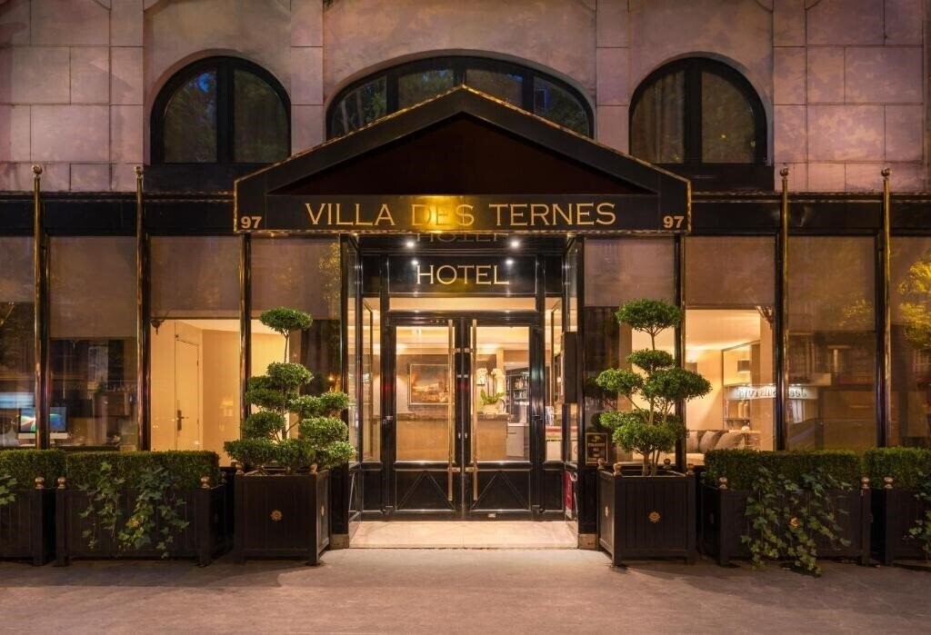 Вид La Villa des Ternes 3*