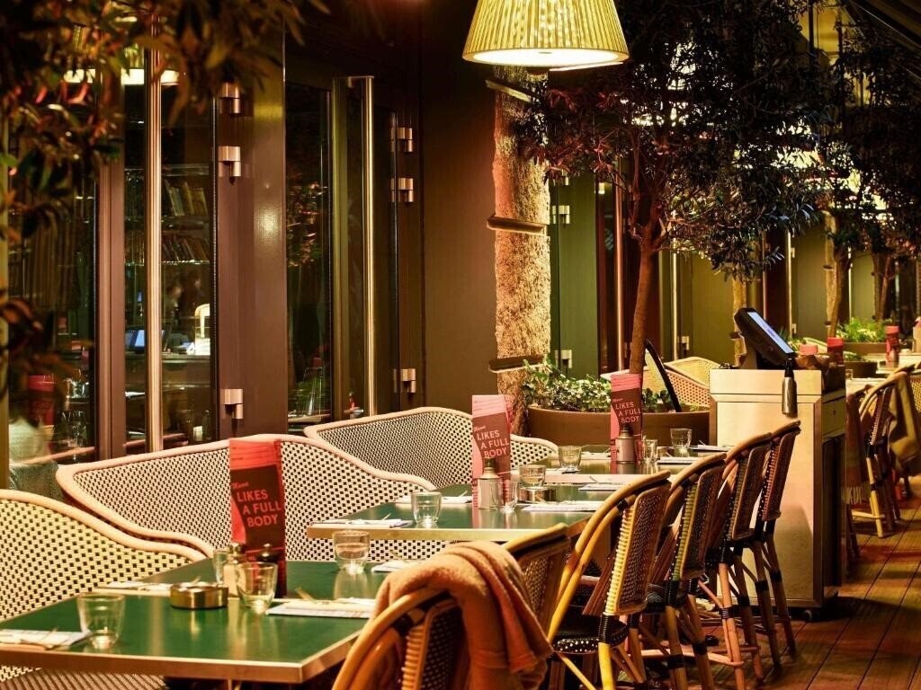 Территория Mama Shelter Paris East 2*