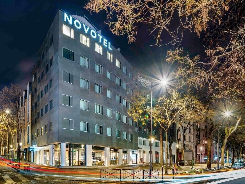 Отель Novotel Paris 20 Belleville 4*