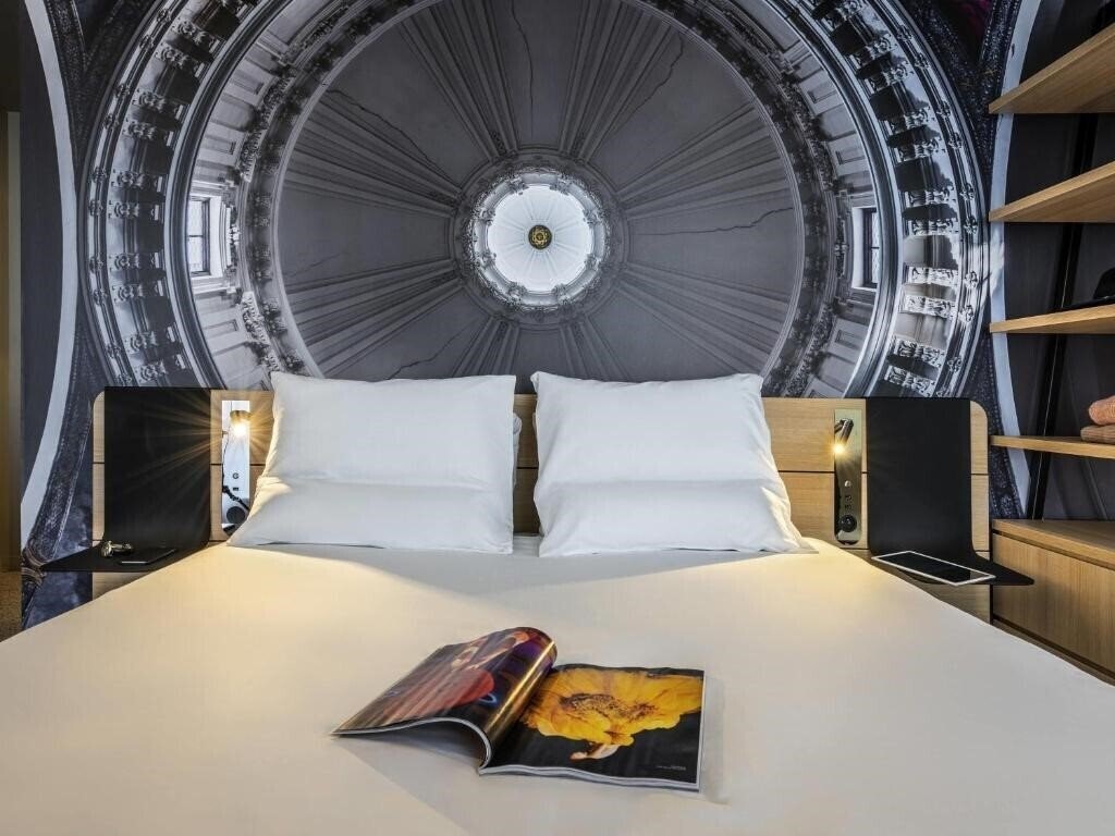 Апартаменты Novotel Paris 20 Belleville 4*