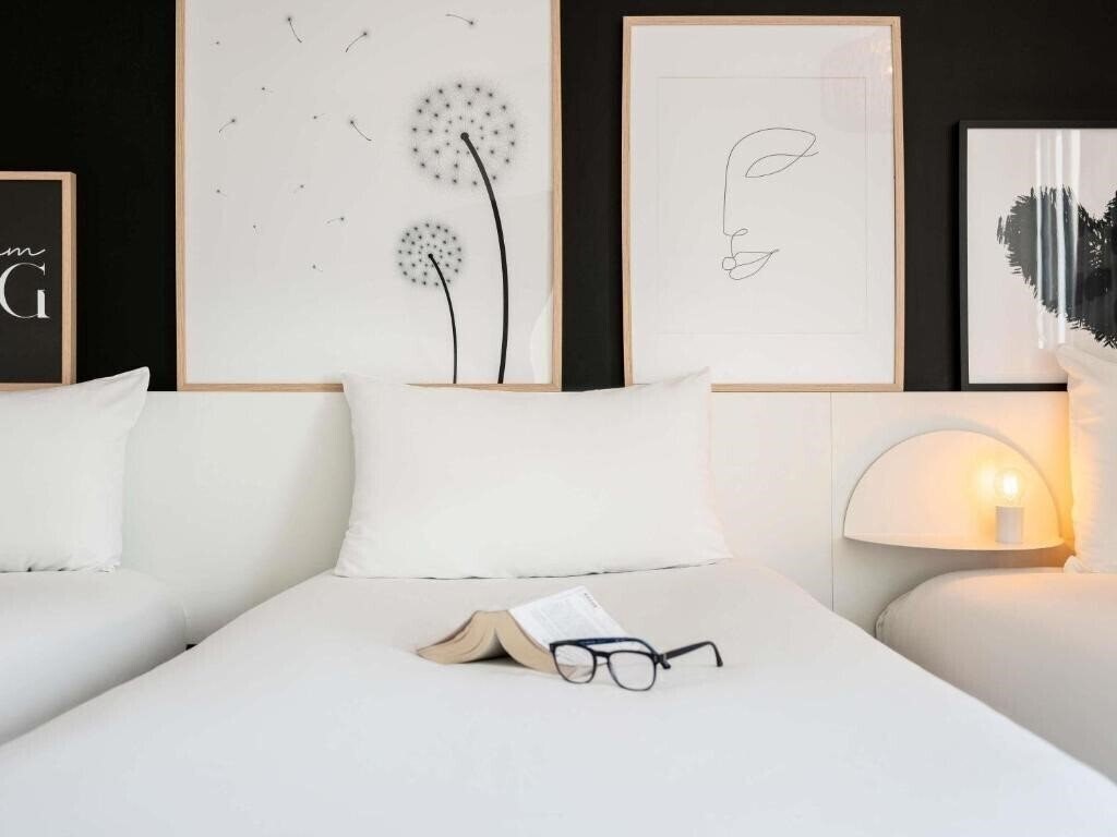 Отель Ibis Styles Paris Gare De L'Est Chateau Landon 3*