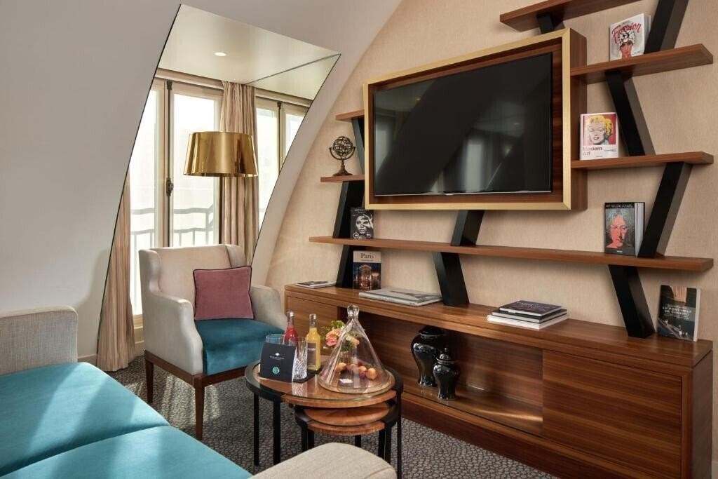 Изображение Maison Albar Hotels Le Pont-Neuf 5*