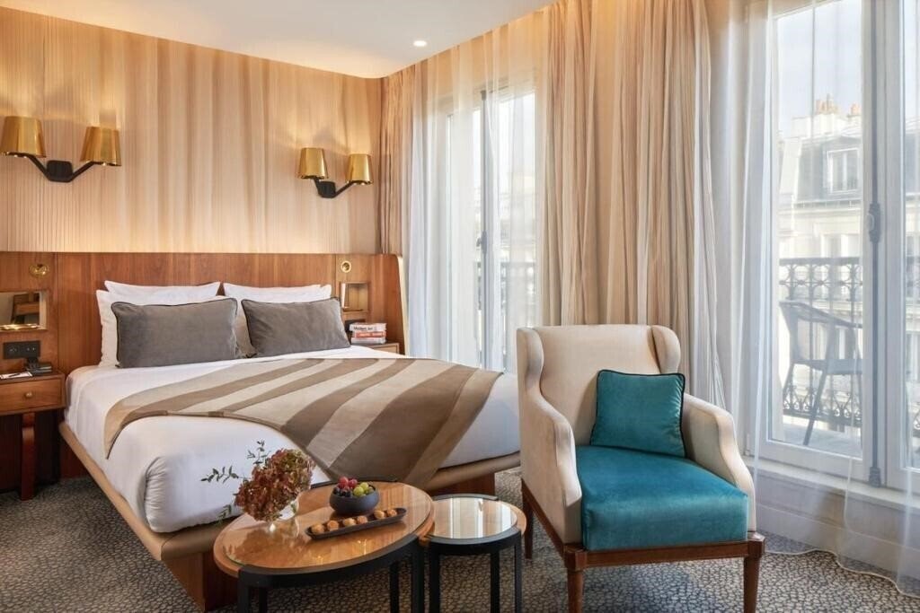 Панорама Maison Albar Hotels Le Pont-Neuf 5*