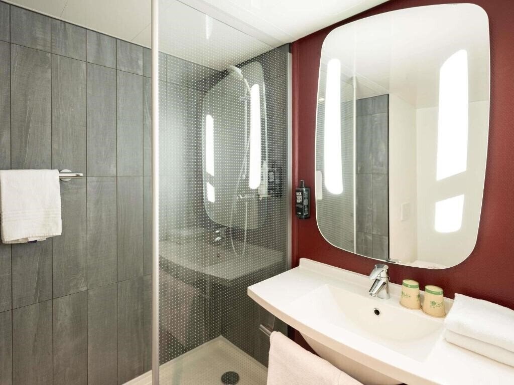 Фотография Ibis Paris Gare de Lyon Ledru Rollin 12eme 3*