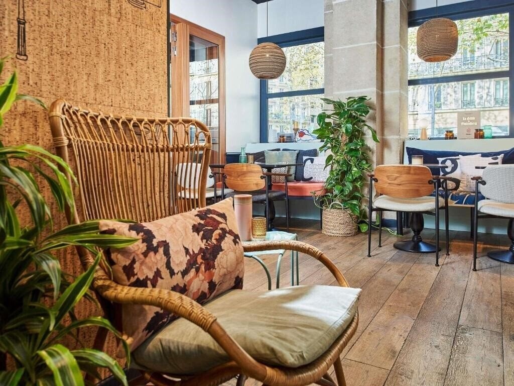 Территория Ibis Styles Paris Gare de Lyon Bastille 3*