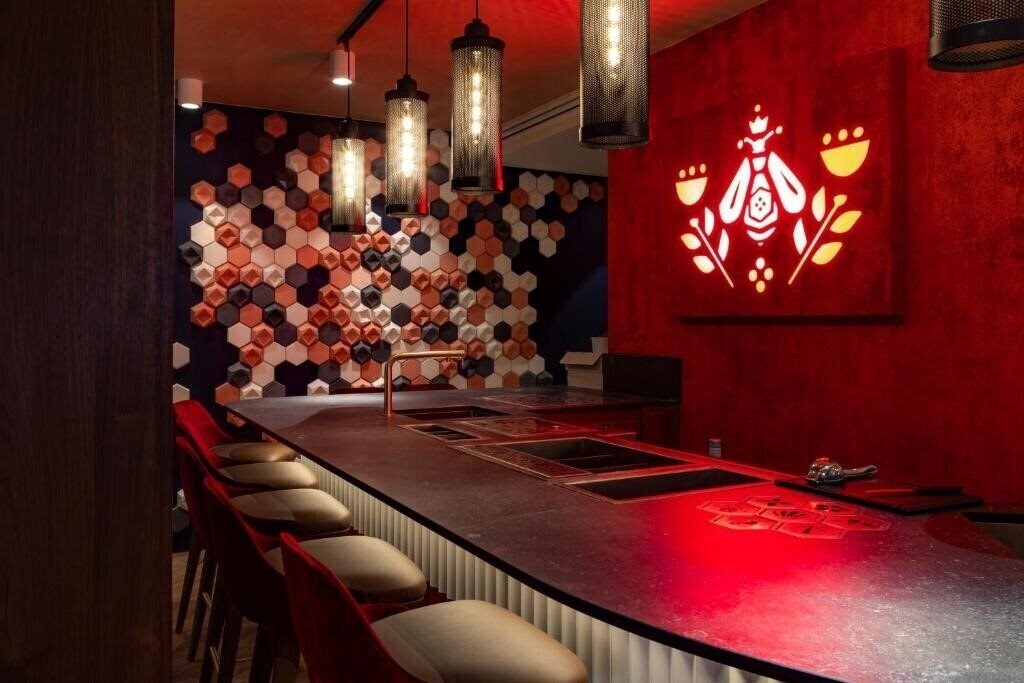 Панорама Maison Mere 4*
