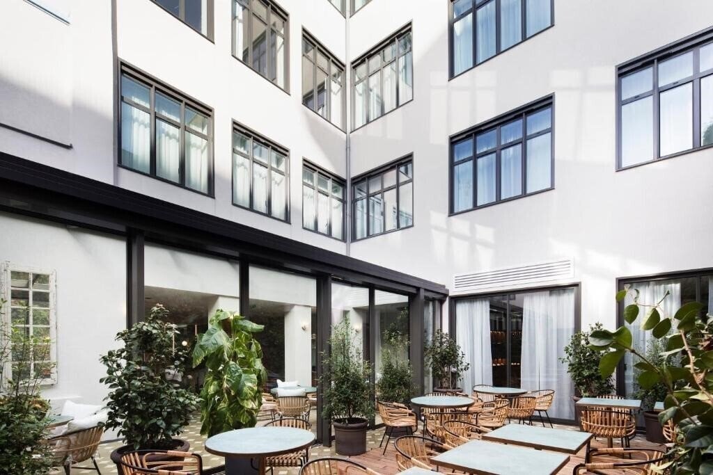 Фото Maison Breguet 5*