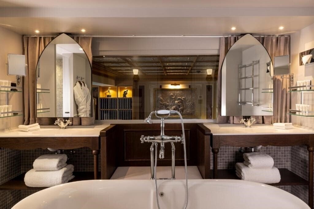Панорама Maison Cardinal Furstemberg 5*