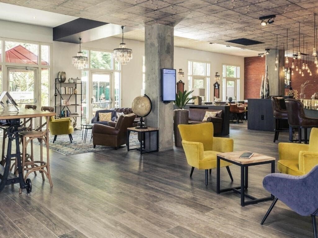 Отель Mercure Paris Porte de Pantin 4*