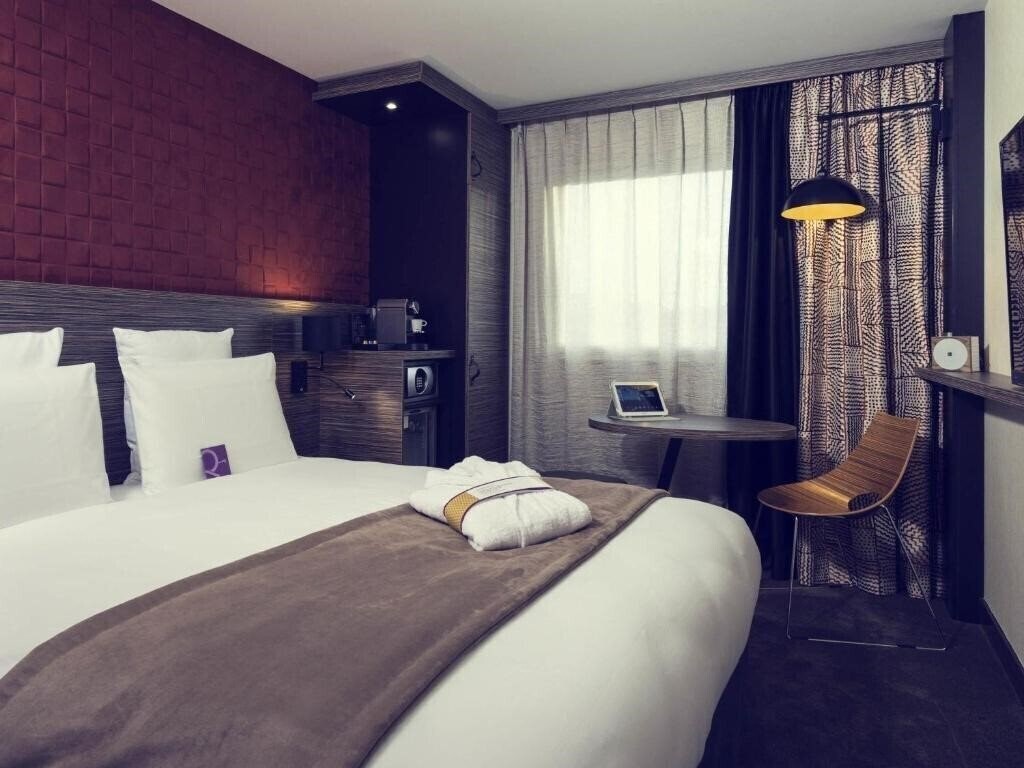 Территория Mercure Paris Porte de Pantin 4*