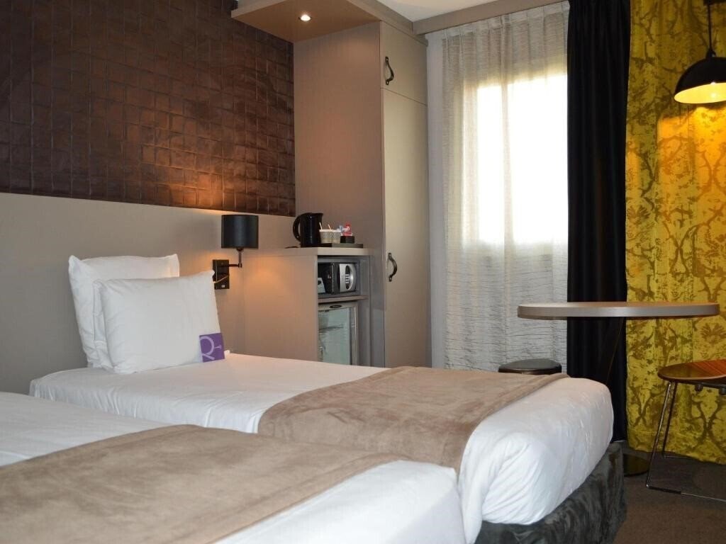 Апартаменты Mercure Paris Porte de Pantin 4*