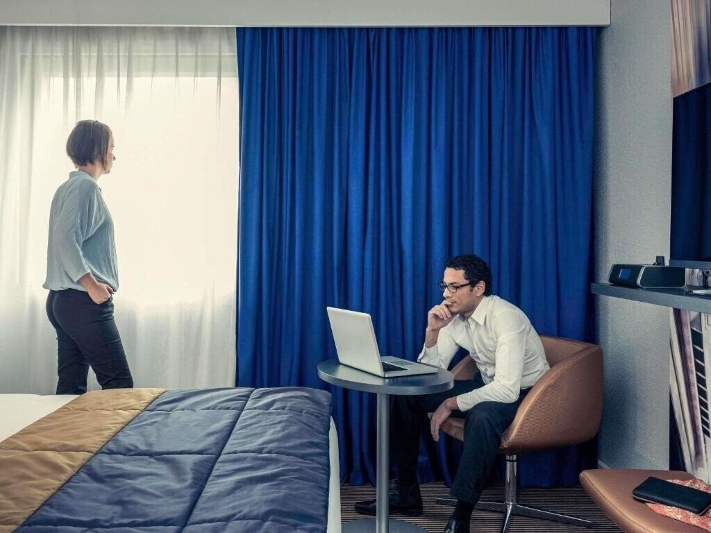 Панорама Mercure Paris Massy Gare TGV 4*