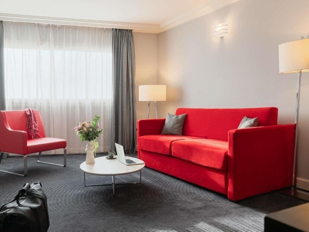 Апартаменты Mercure Paris CDG Airport 4*