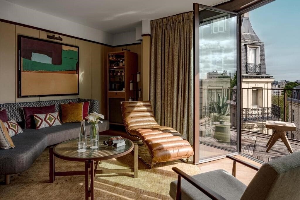 Отель Norman Paris Hotel & SPA 5*