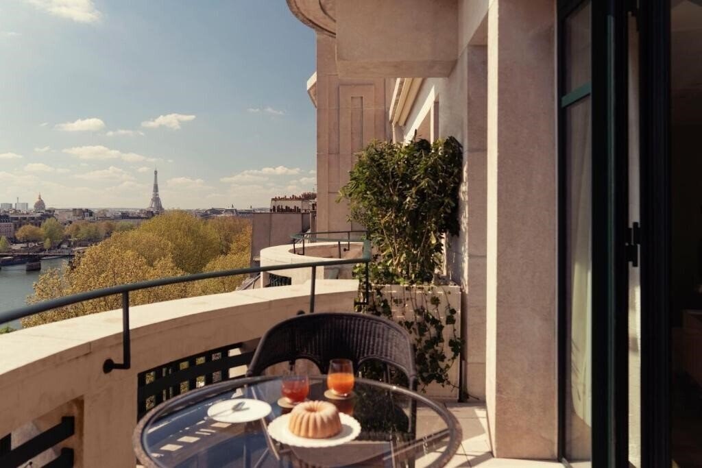 Апартаменты Cheval Blanc Paris & Dior SPA Cheval Blanc Paris 5*