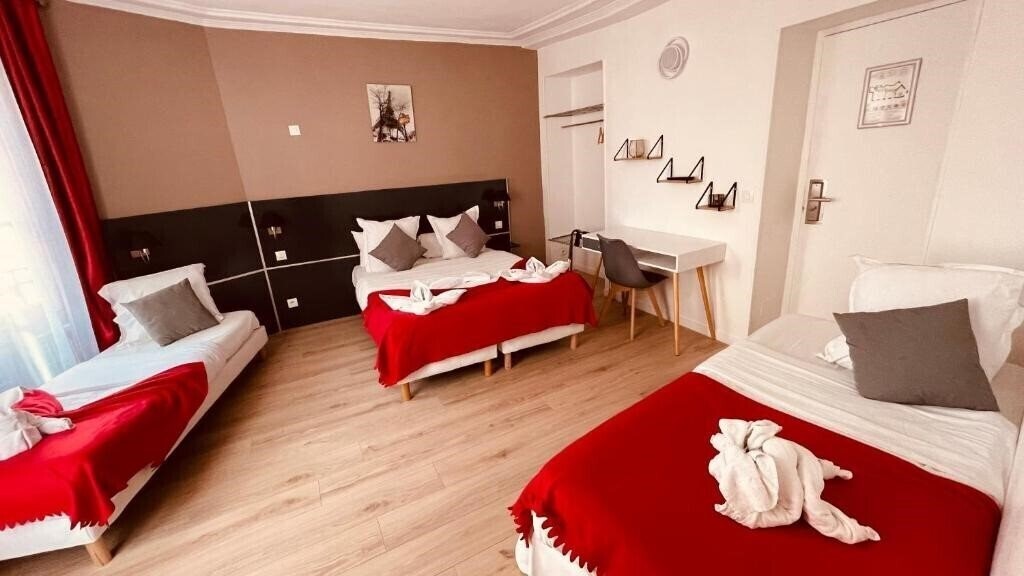 Отель Jeff Hotel 2*