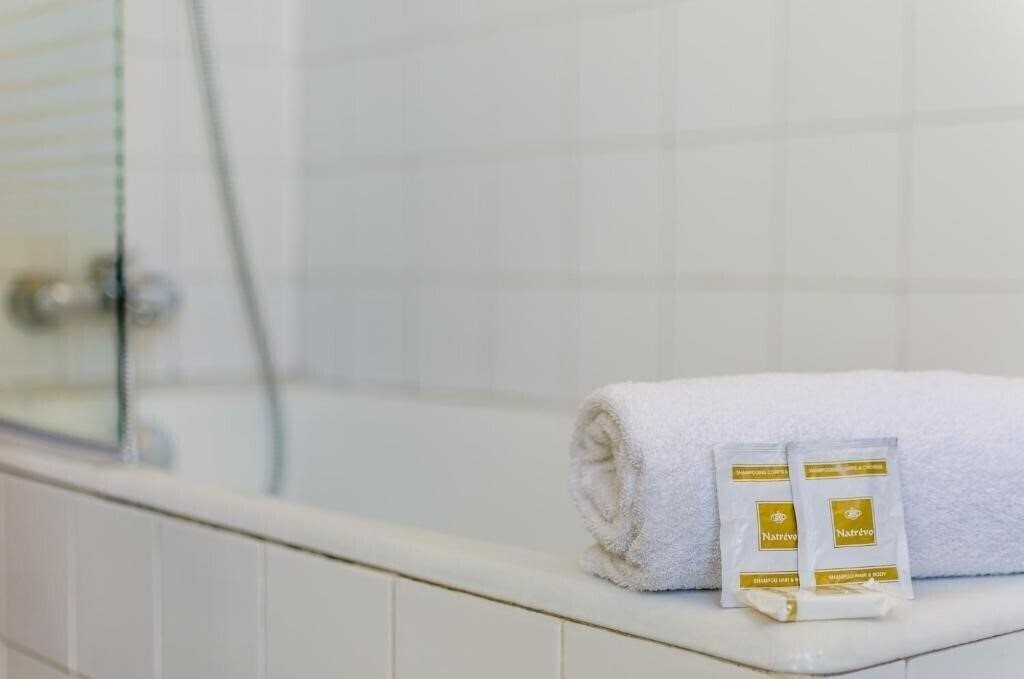 Территория Avenir Montmartre 2*