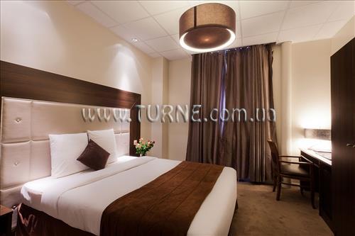 Отель Corona 3*