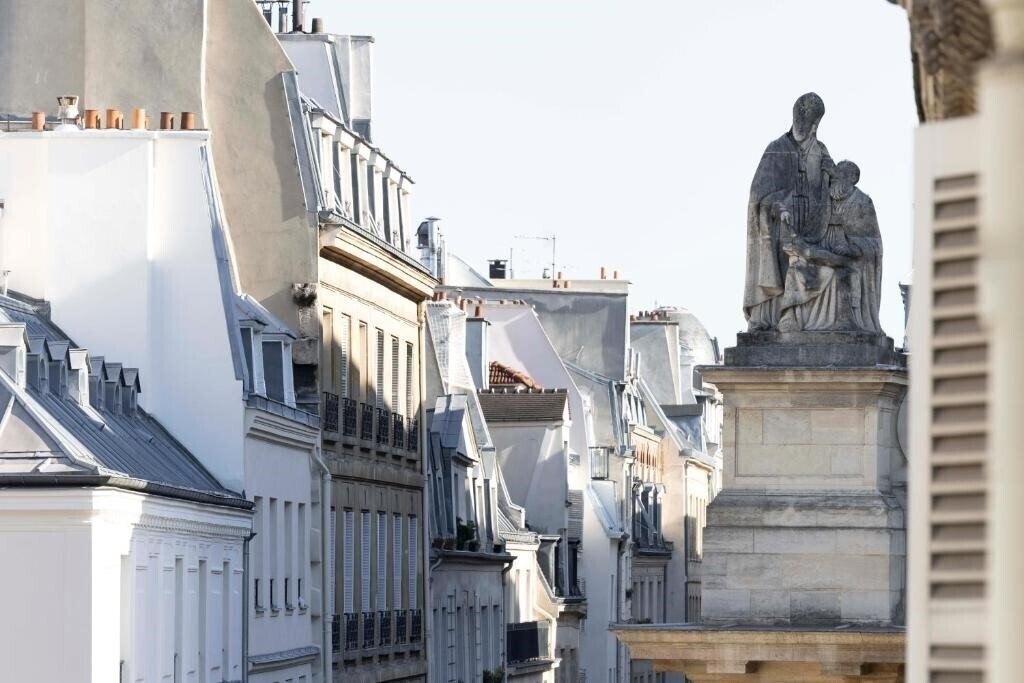 Вид Louvre Montana 3*
