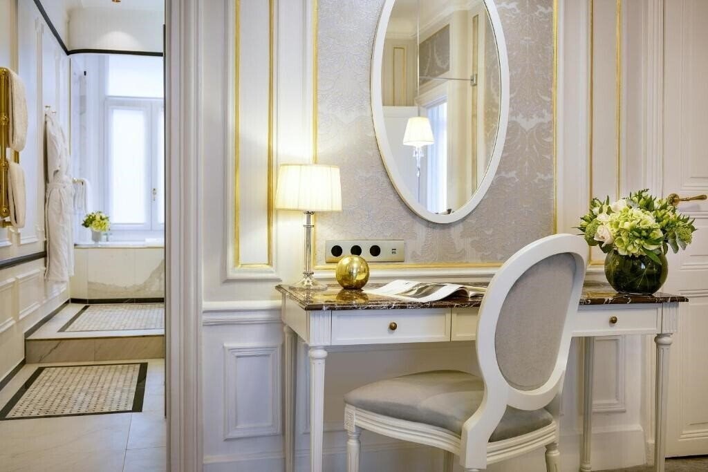 Территория Westminster Opera Paris 4*