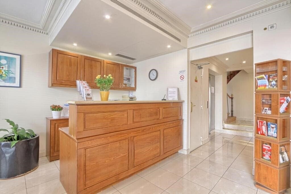 Панорама 121 Paris Hotel 3*