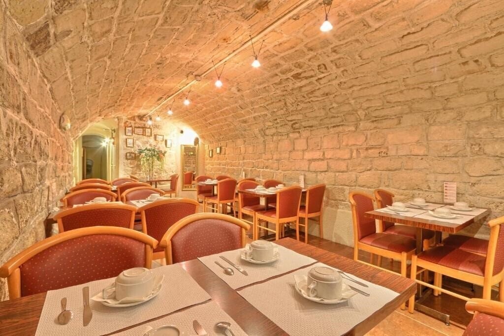 Готель 121 Paris Hotel 3*
