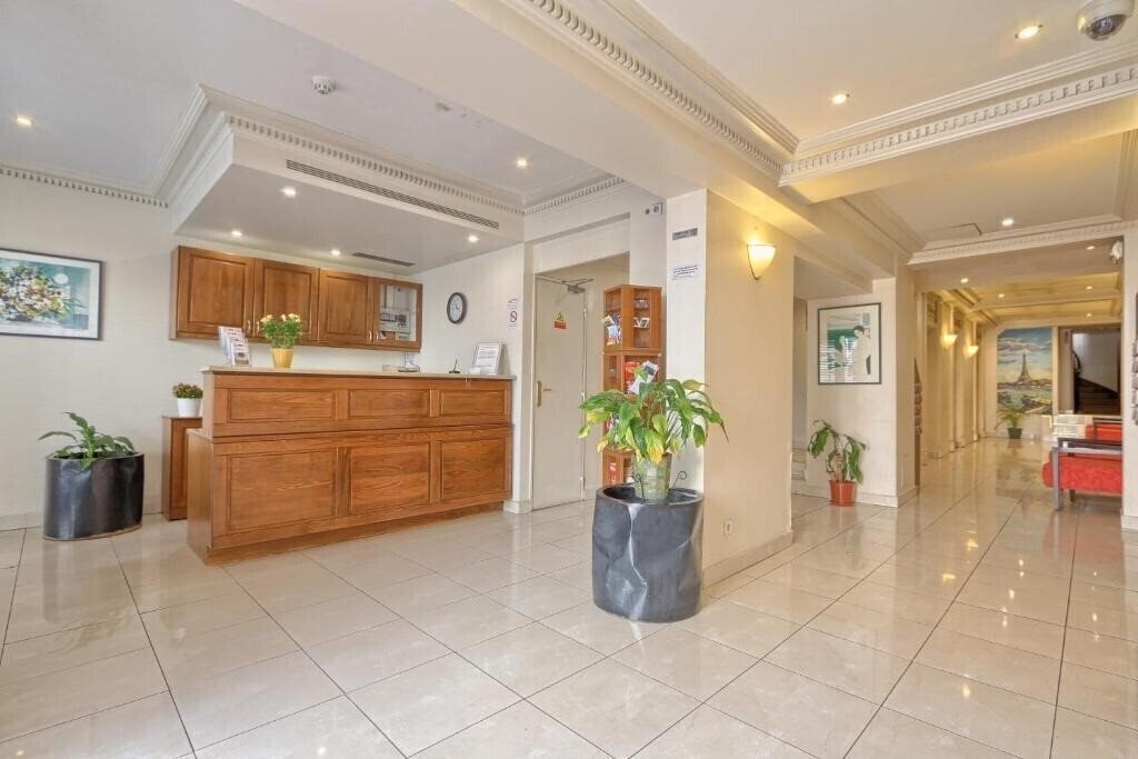 Фотографія 121 Paris Hotel 3*