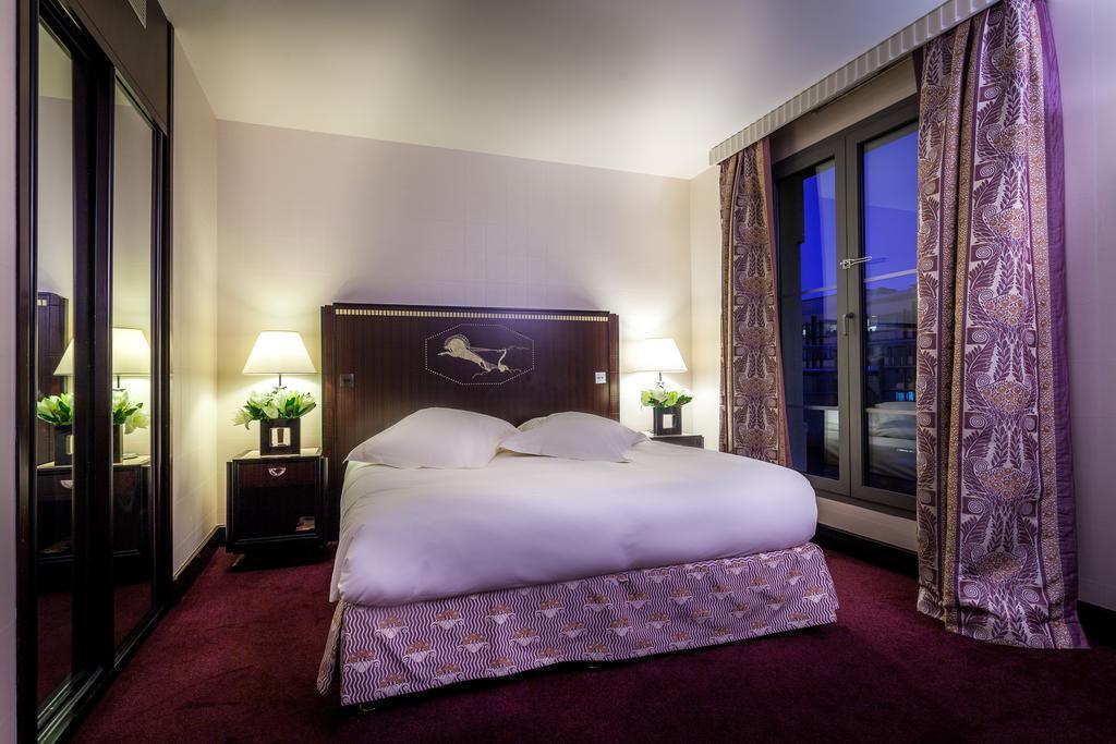 Вид Hotel Du Collectionneur Arc De Triomphe 5*