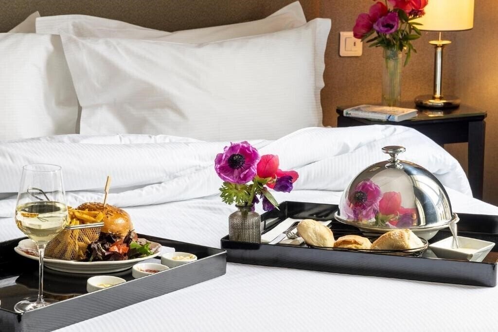 Вид Madeleine Plaza 4*