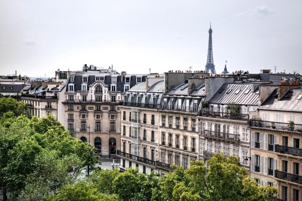 Территория Madeleine Plaza 4*