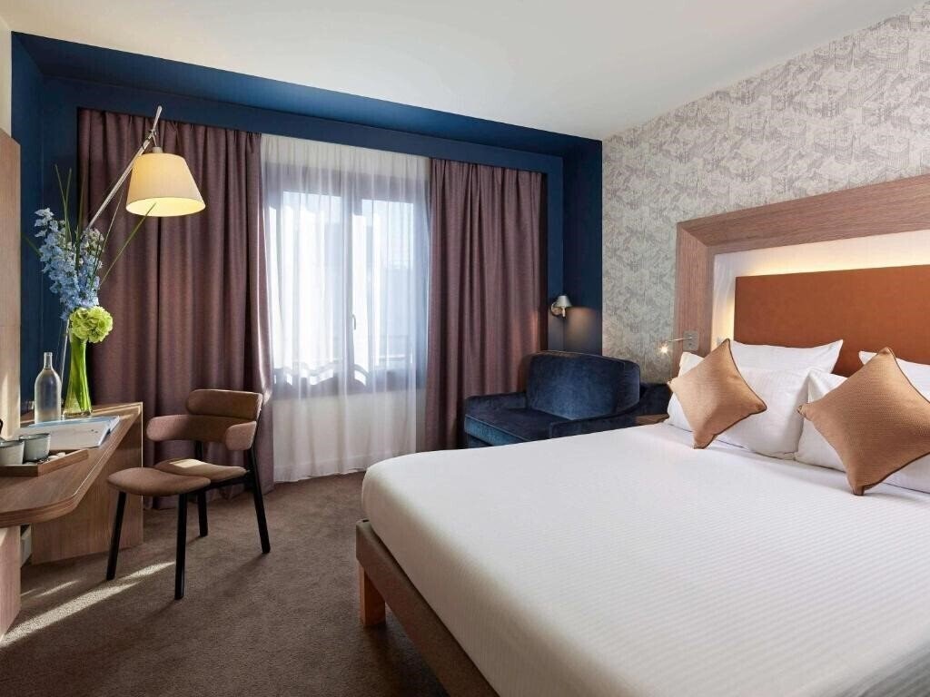Отель Novotel Paris Les Halles 4*