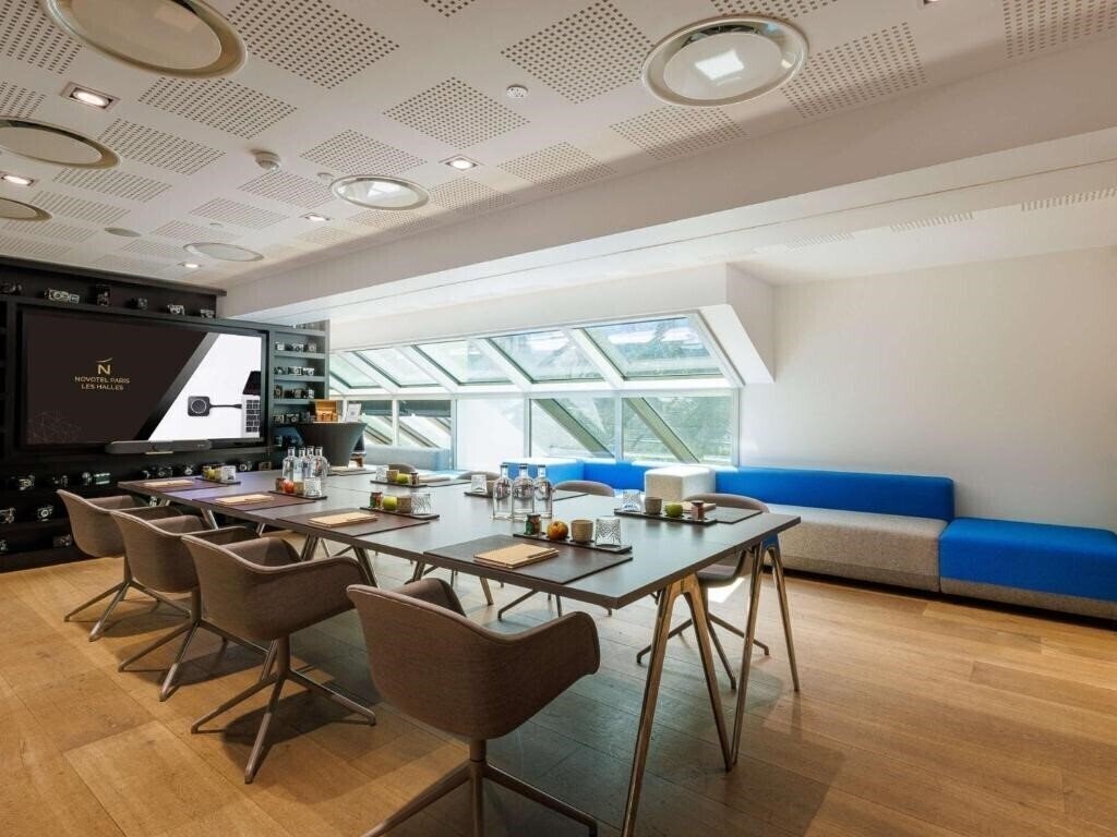 Панорама Novotel Paris Les Halles 4*