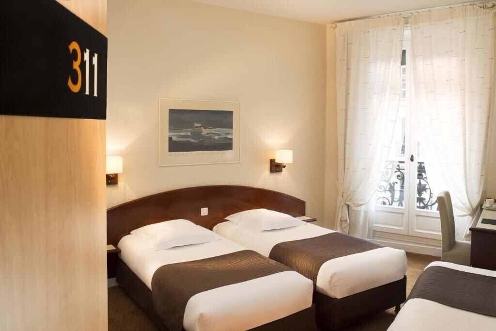 Територія Excelsior Opera 3*