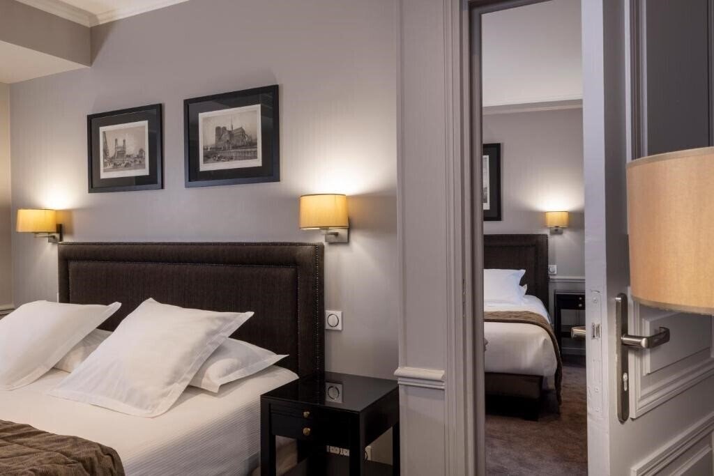 Территория Pavillon Courcelles Parc Monceau 3*