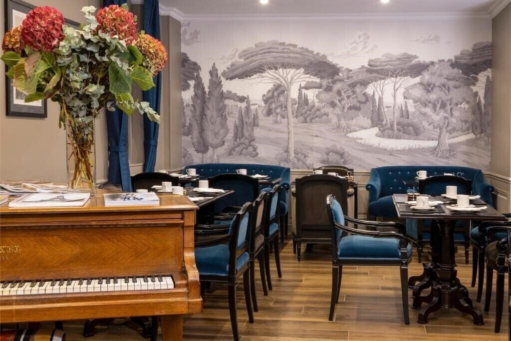 Изображение Pavillon Courcelles Parc Monceau 3*