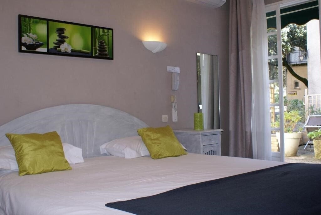 Апартаменти Le Petit Manoir 3*