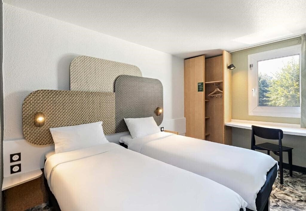 Фото B&B Hotel Rouen Centre Rive Droite 3*