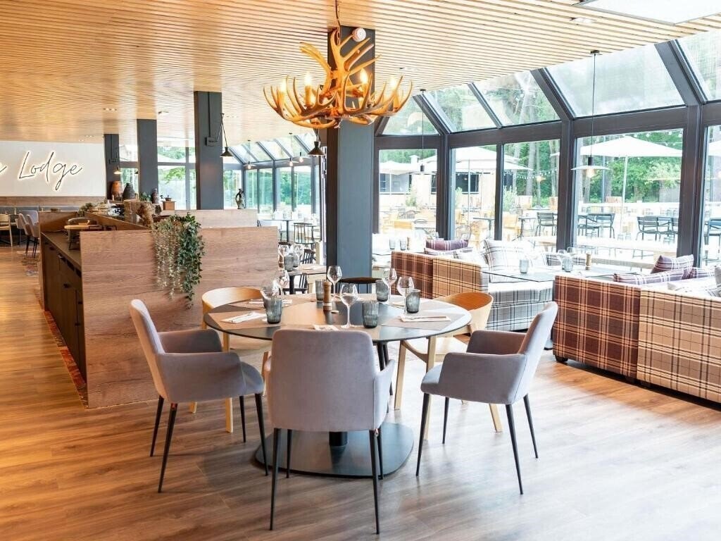 Фотография Novotel Rouen Sud Zenith Parc Expo 4*