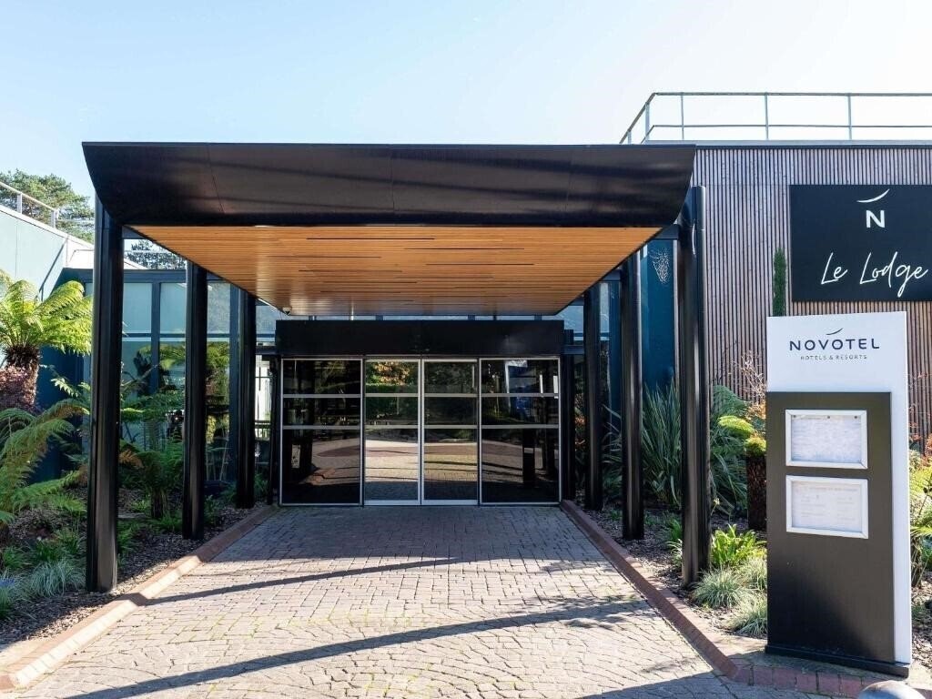Вид Novotel Rouen Sud Zenith Parc Expo 4*
