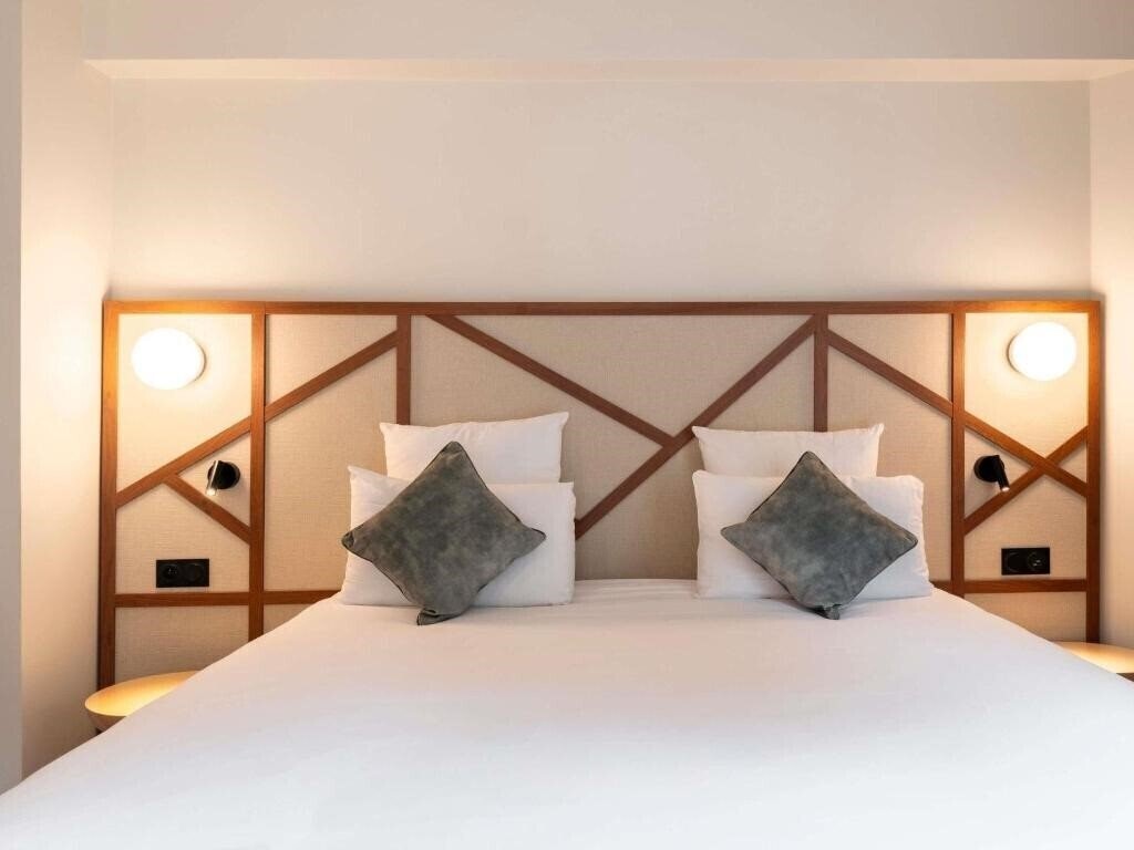 Фото Mercure Rouen Centre Champ-De-Mars 4*